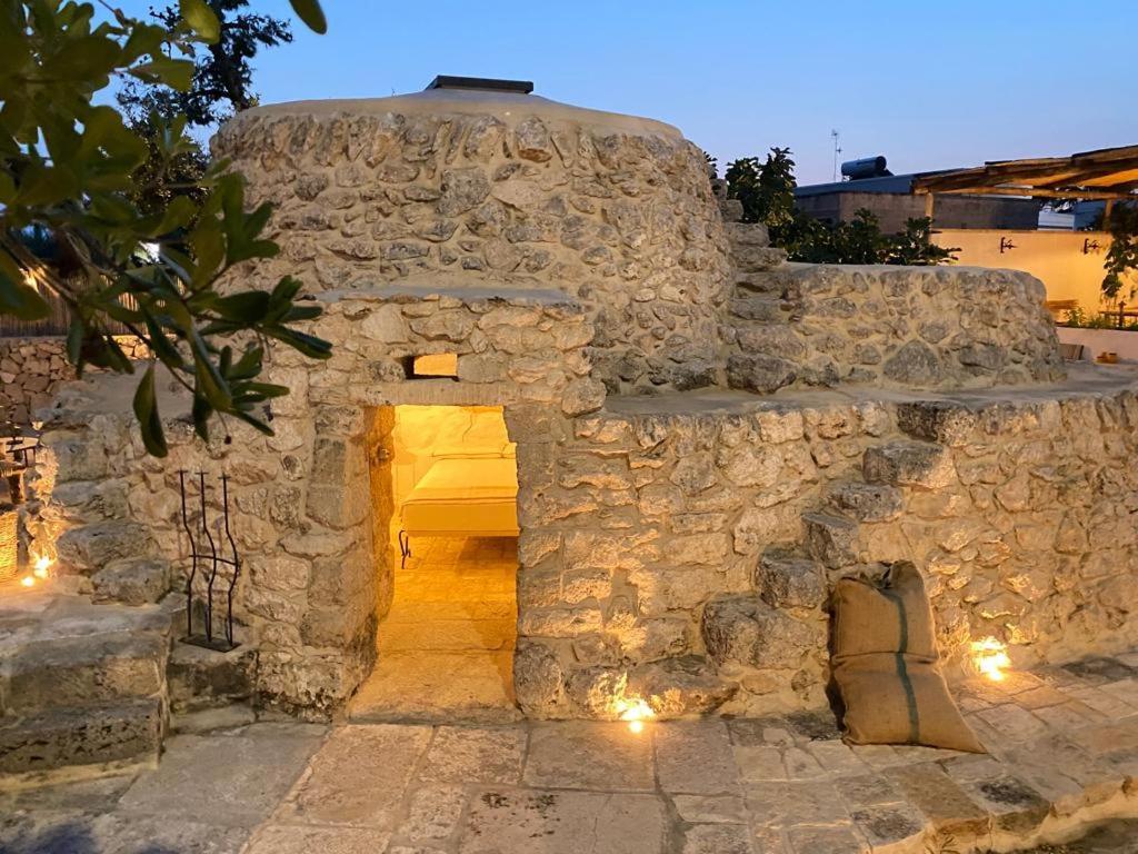 Trullo Santovia Bed & Breakfast ซันตีซิโดโร ภายนอก รูปภาพ