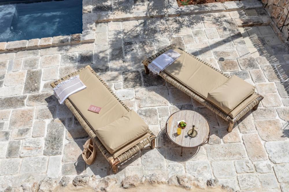 Trullo Santovia Bed & Breakfast ซันตีซิโดโร ภายนอก รูปภาพ