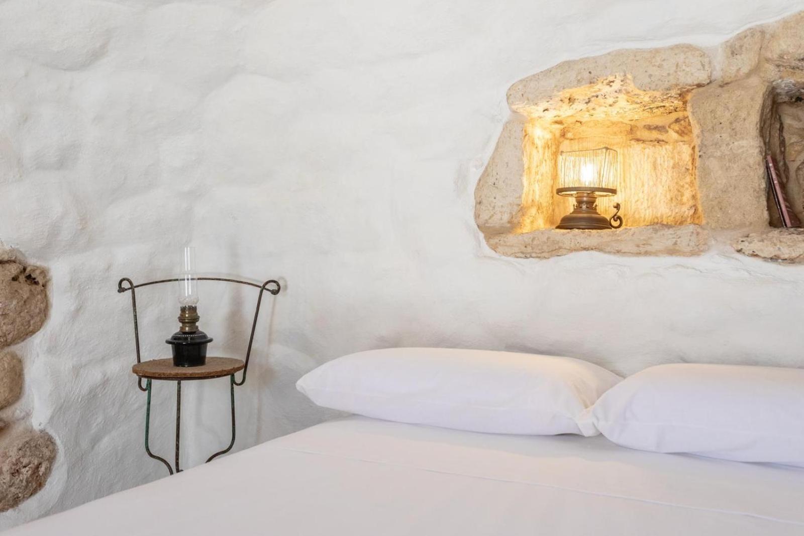 Trullo Santovia Bed & Breakfast ซันตีซิโดโร ภายนอก รูปภาพ