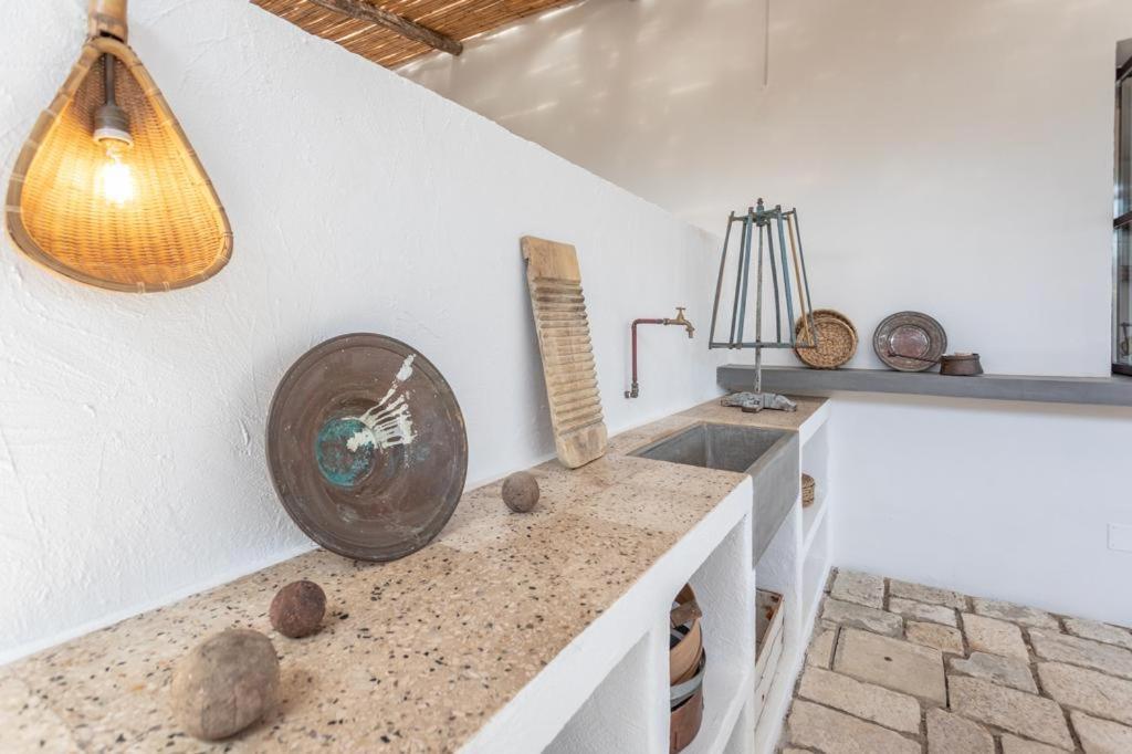 Trullo Santovia Bed & Breakfast ซันตีซิโดโร ภายนอก รูปภาพ